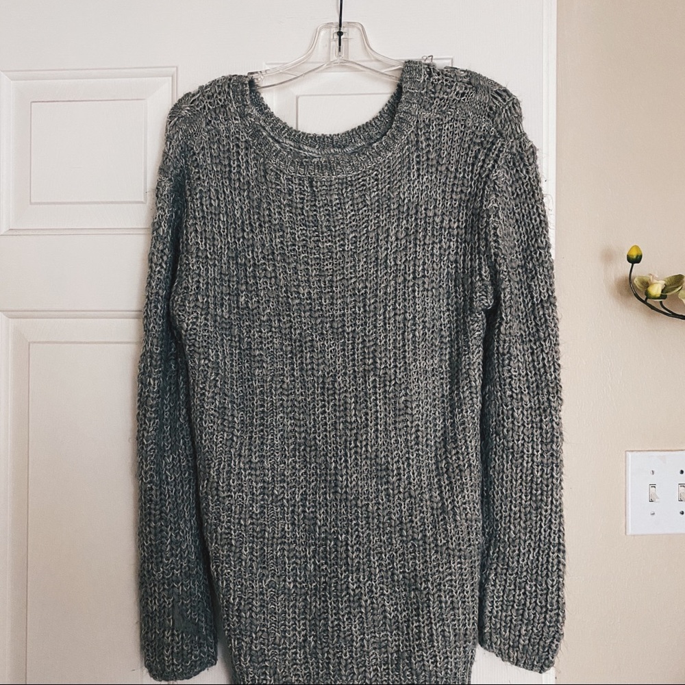 Grey bundle